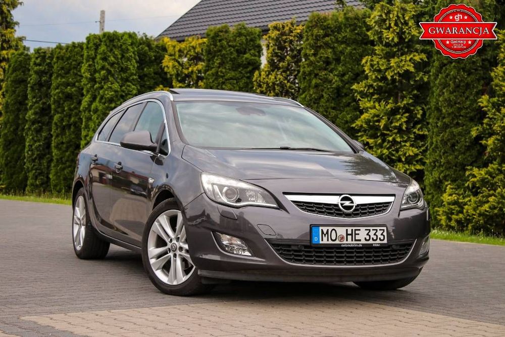 Opel Astra 180KM Szyberdach Bi-Ksenon Nawigacja Podgrzewana Kierownica Parktronik