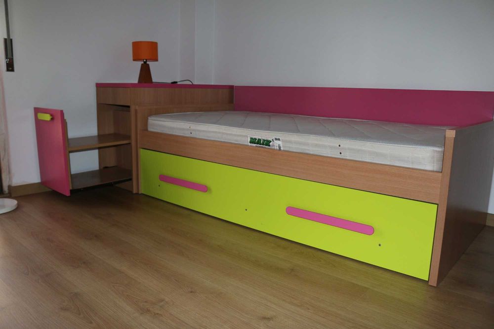 Quarto criança em excelente estado.