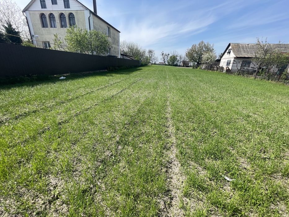 Продам земельну ділянку під будівництво