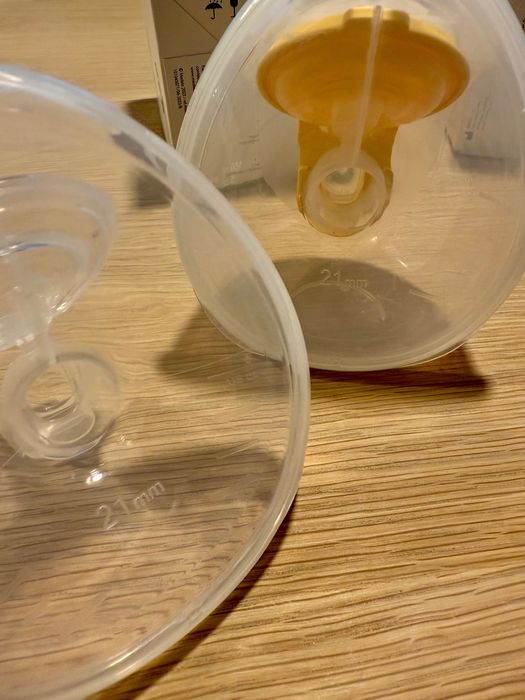 Bomba medela hands free solo c/ garantia