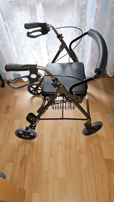 Sprzedam chodzik rehabilitacyjny Timago czterokołowy z siedziskiem