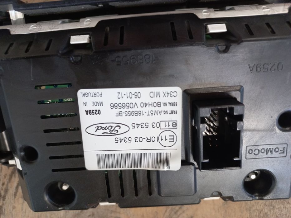 Wyświetlacz radia panel ford Focus mk3