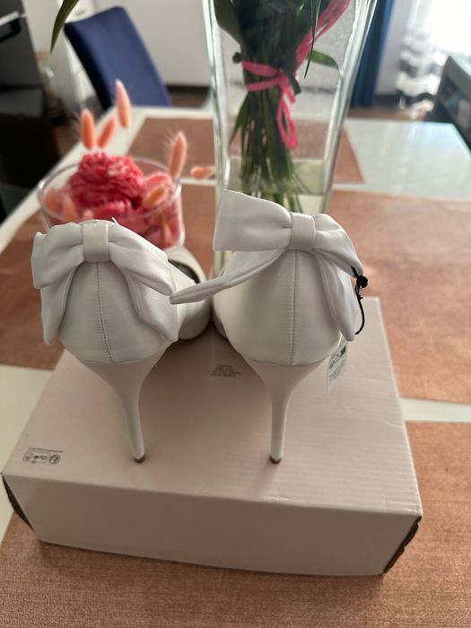 Buty ślubne r.41 z kokardką