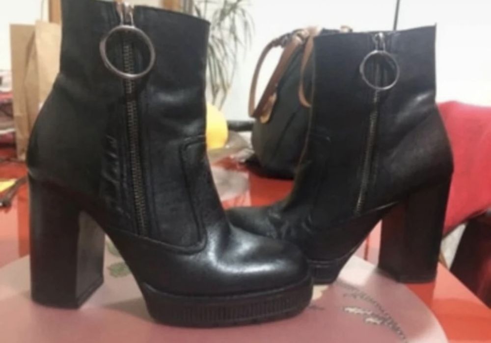 Botas em pele Zara