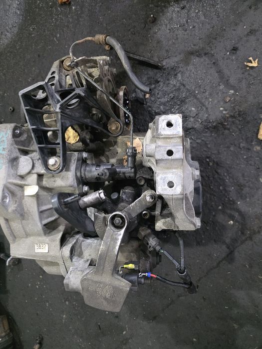 Skrzynia biegów MDZ Leon II Octavia Touran Caddy 1.6 tdi