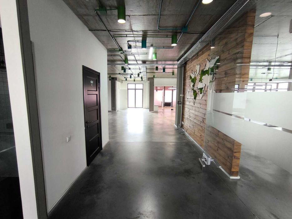 М.Арсенальна, Печерськ, Князів Острозьких, Kyiv Food Market, 330м