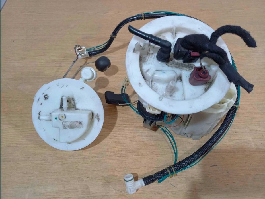 Pompa pompka paliwa pływak Quattro AUDI A4 B8 A5 S4 S5 2.0 3.0 TFSI