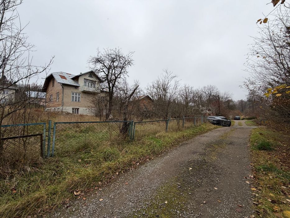 Продаж цегляного Будинку в передмісті Моршина