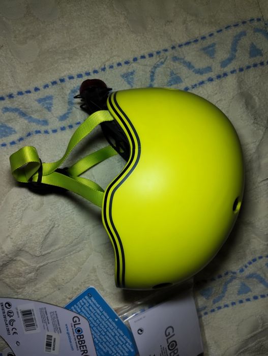 Детский защитный шлем с подсветкой Globber GO UP Lime Green (45-51см)