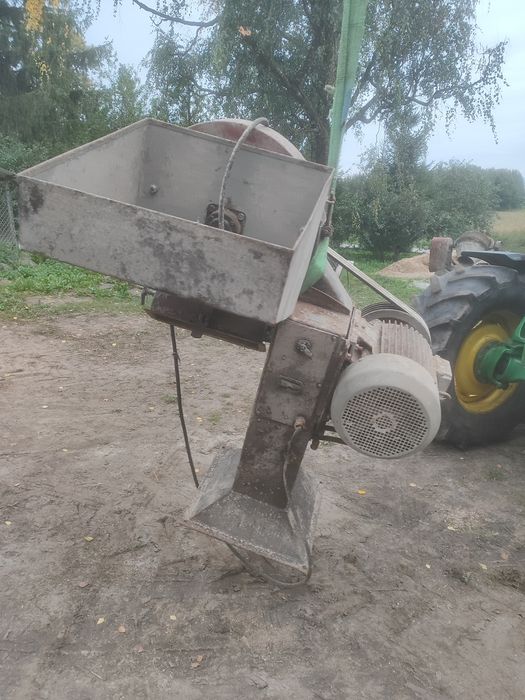 Śrutownik, rozdrabniacz bijakowy, 11 kW