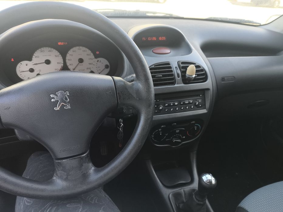 Peugeot 206 1.1 XT