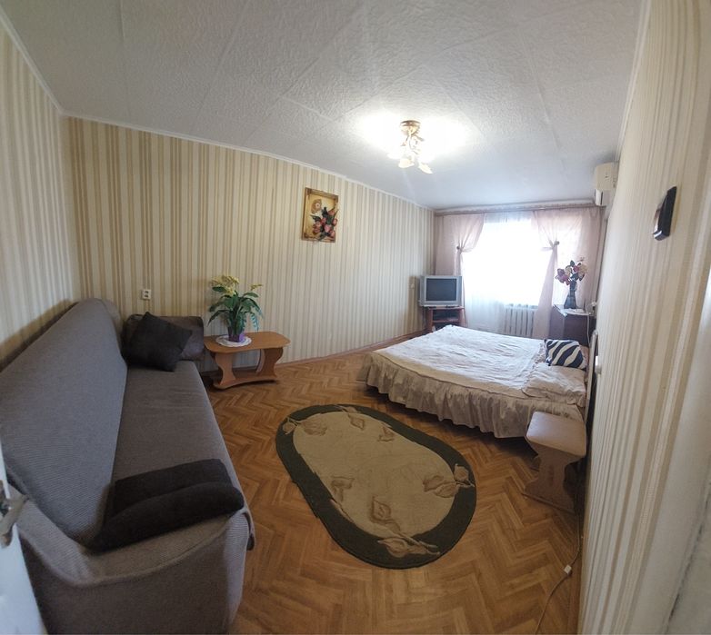 Продаю 1 кк центр свою