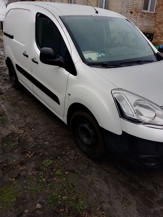 Продам Citroen Berlingo 2013року
