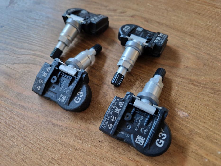 Czujniki ciśnienia kół opon Mazda Oryginalne Nowe OEM Większość modeli