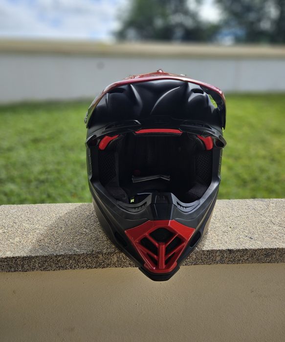 Capacete Bell Moto 9 Flex em carbono