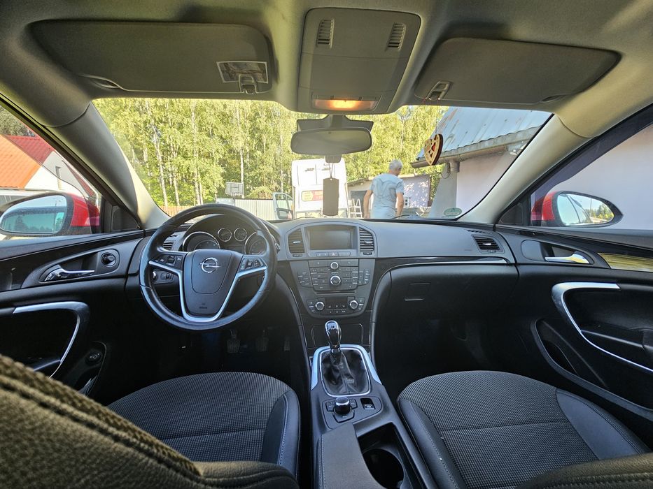 Opel insignia 2.0cdti 160km 2010r