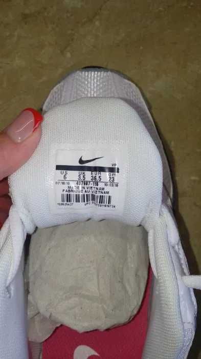 Новые, оригинальные, женские кроссовки - Nike, 36 р.