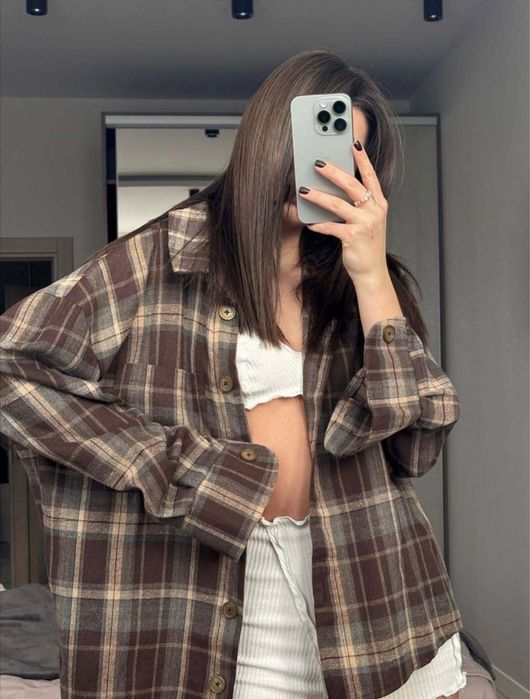 Нова стильна сорочка