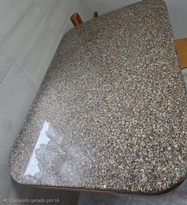 Mesa jantar  e 3 cadeiras