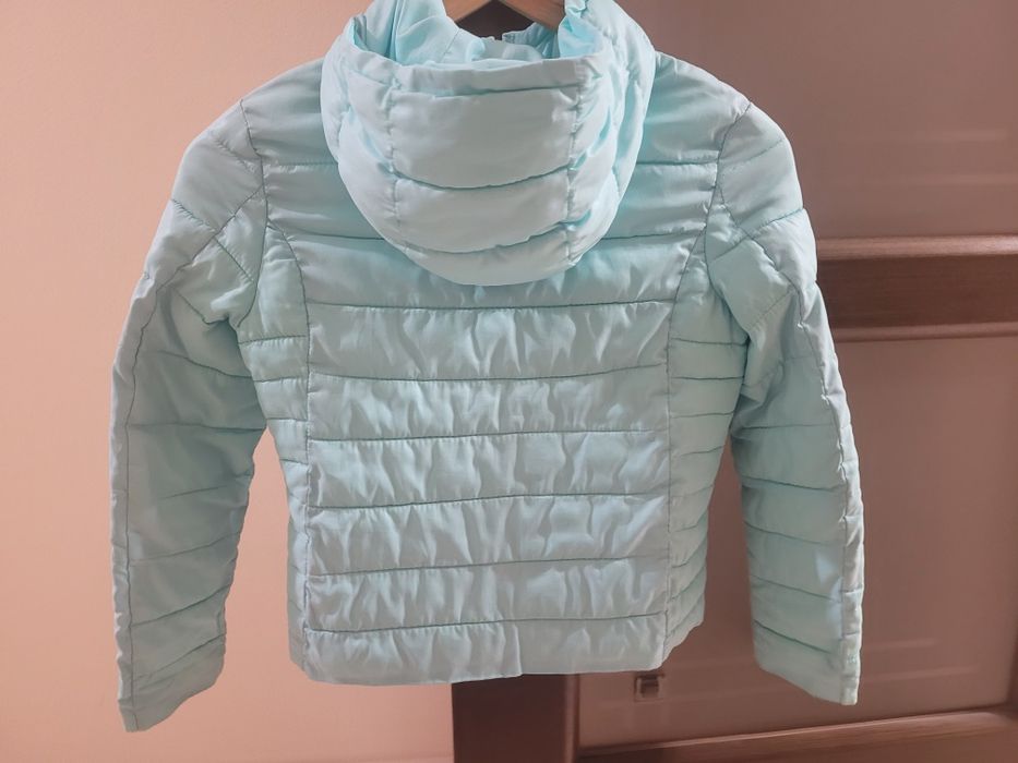 Весняна курточка для дівчинки