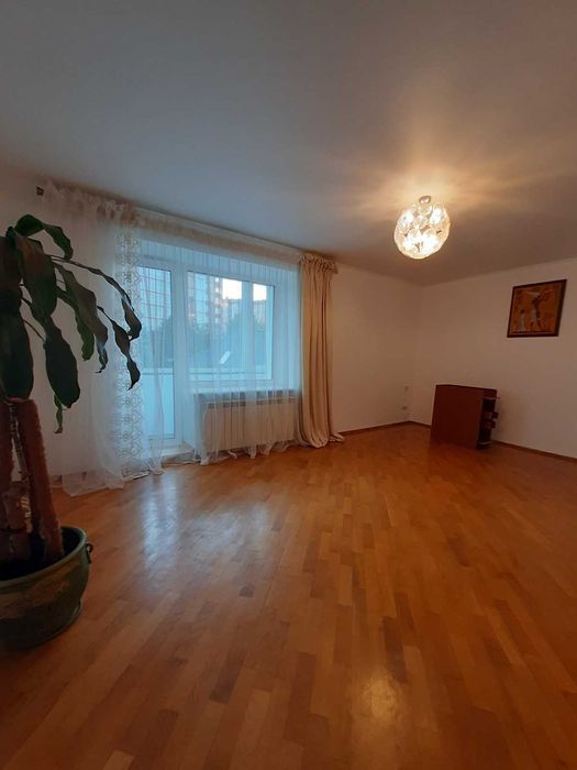 3 кімнатна квартира Дружба