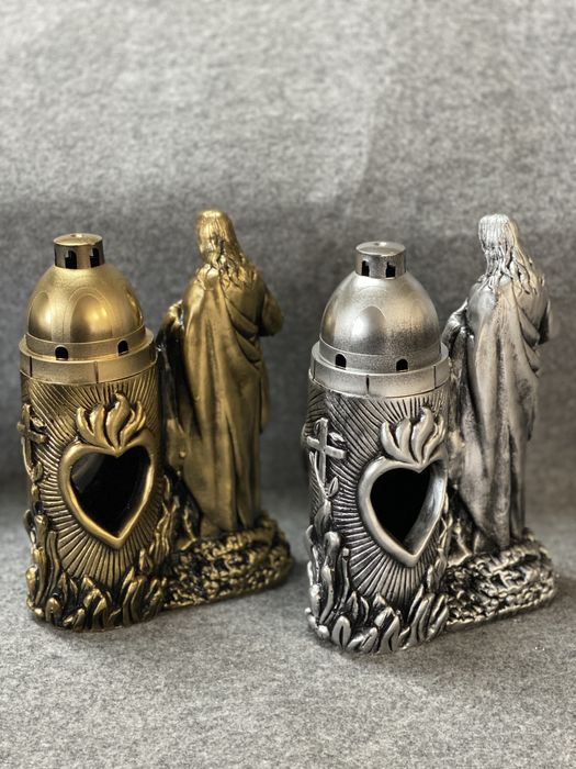 Znicz gipsowy Jezus Zloty Srebrny od Producenta