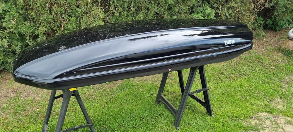 Box dachowy Thule Spirit 820 czarny połysk ładny