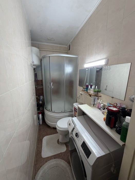Продаж 2 кімнат в гуртожитку вул. Космонавтів, Інгульський р-н.