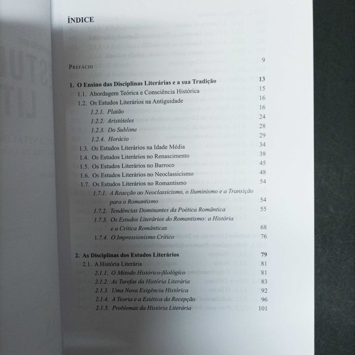 Introdução aos Estudos Literários