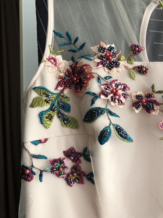 Платье на выпускной бежевое с бисером вуаль кремовое