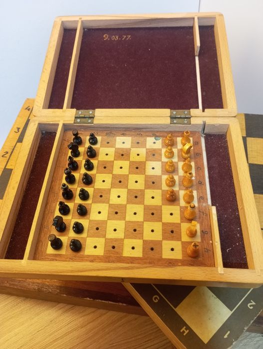 Старые шахматы деревянные