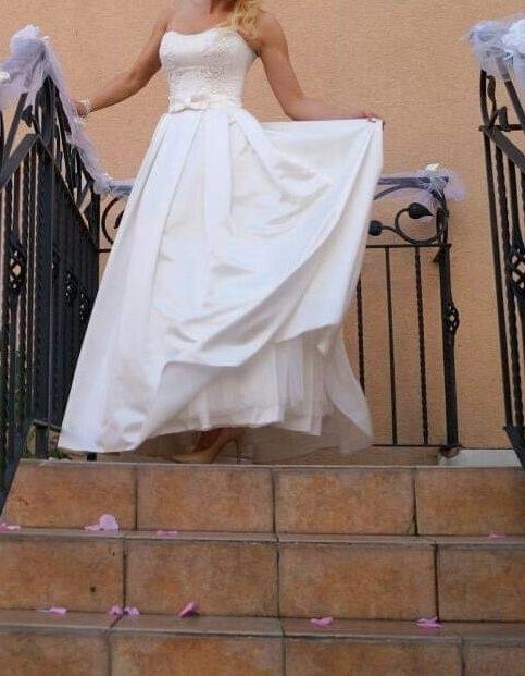 Suknia ślubna, kształt litery A, 36-38