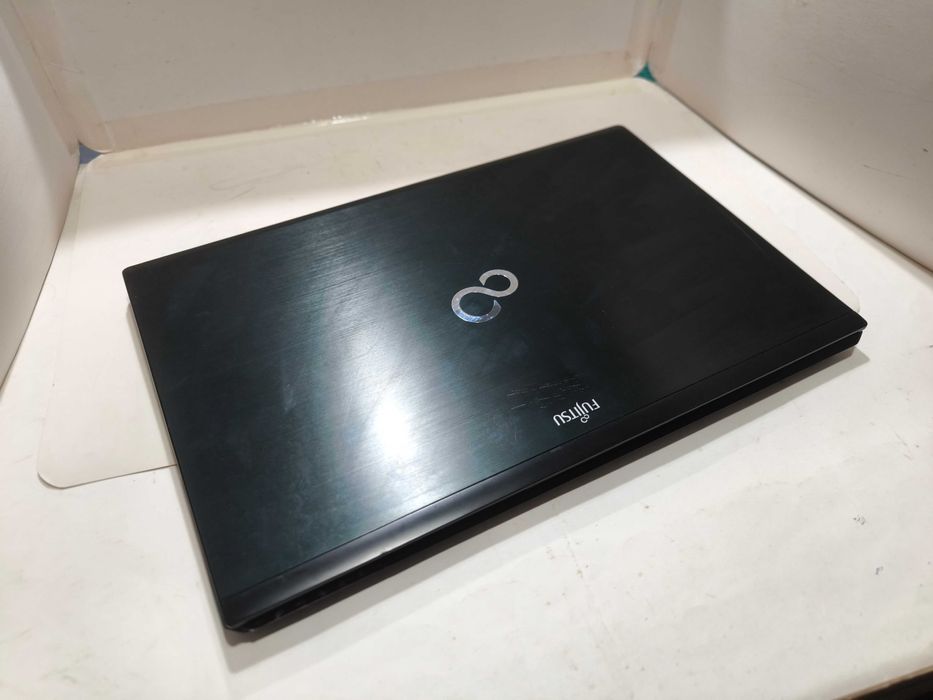 Fujitsu LifeBook AH552 i5 SSD 128GB 8GB ram