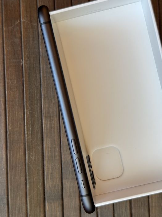 Айфон 11 Apple iPhone 11 black , 64гб