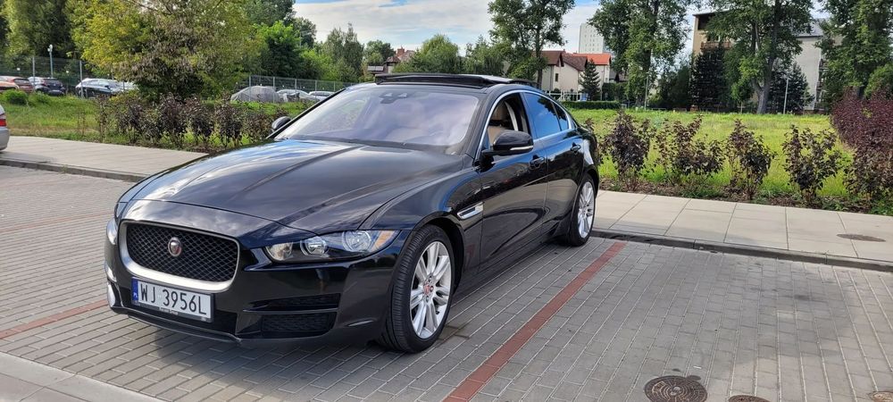 Jaguar XE