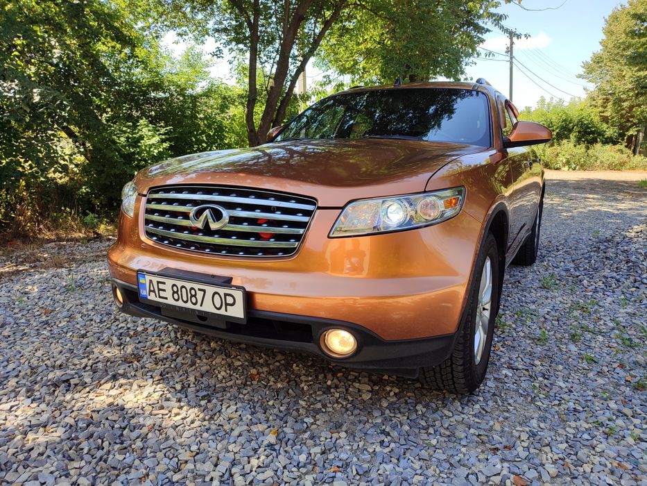 Infiniti fx35 у гарному стані