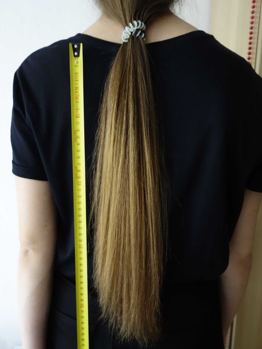 Włosy słowiańskie naturalne na perukę 41 cm jasny brąz błyszczące