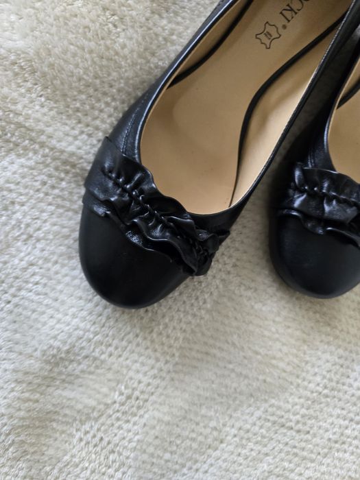 Lasocki skórzane baleriny 41