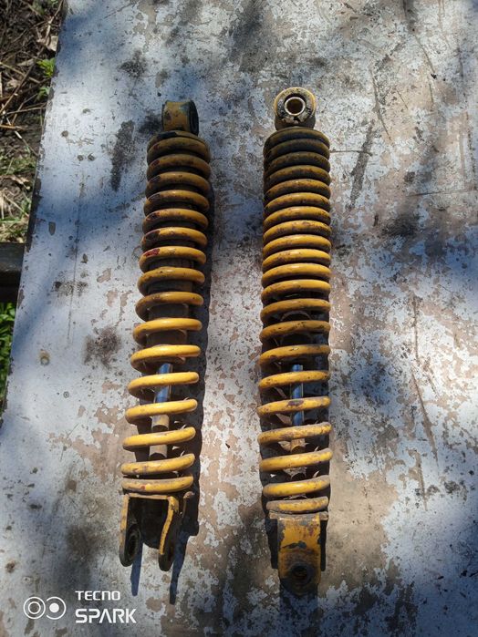 Скутер китаец амортизаторы задние.