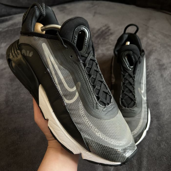 Чоловічі кросівки Nike air max 2090. P. 44,5.