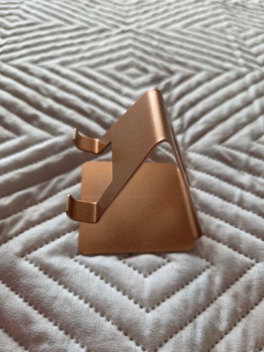 Suporte Metálico para Telemóvel ou Tablet – Rose Gold