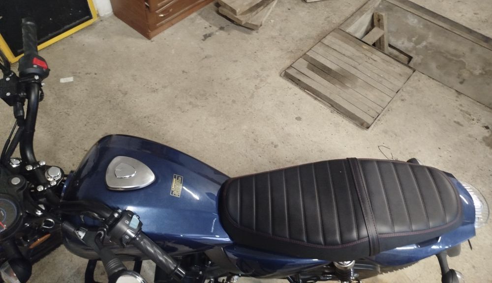 Продам майже новий мотоцикл