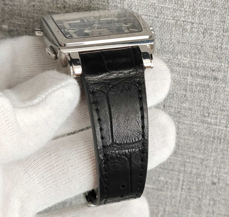 Чоловічий годинник Ulysse Nardin Automatic Quadrato Dual Time 243-92