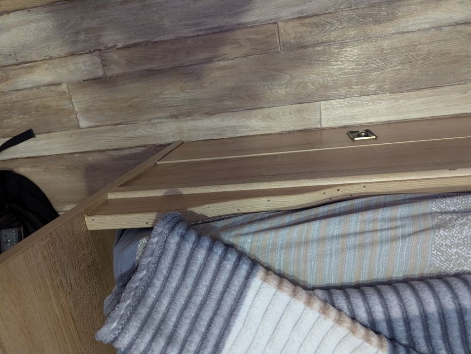 Продам кровать 200х90 (см) в хорошем состоянии