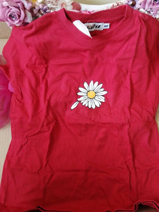 T-Shirt com margaridas pinta à mão