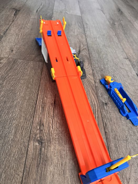Hot Wheels Хотвілс трек, станція тех. обслуговування