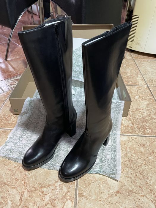 Botas Unisa Novas biqueira Redonda