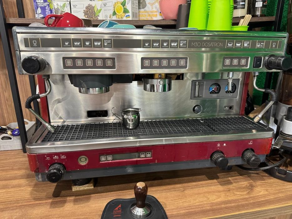 Продам працюючий бізнес. Кафе ка'ярня буфет при театрі