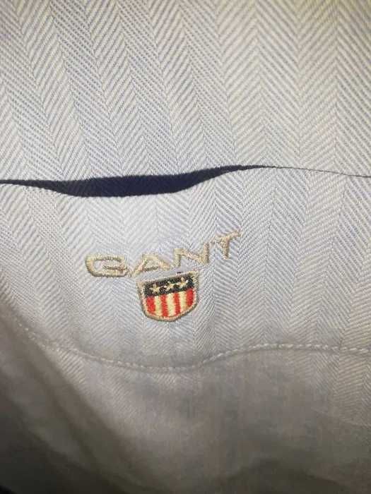 Camisa Gant (azul claro)
Original
Tamanho L