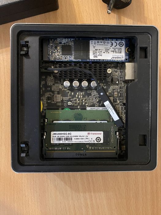 Мини ПК MinisForum UM270(Ryzen7/8gb/256gb)